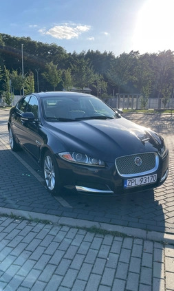 Jaguar XF cena 66700 przebieg: 105000, rok produkcji 2015 z Police małe 92